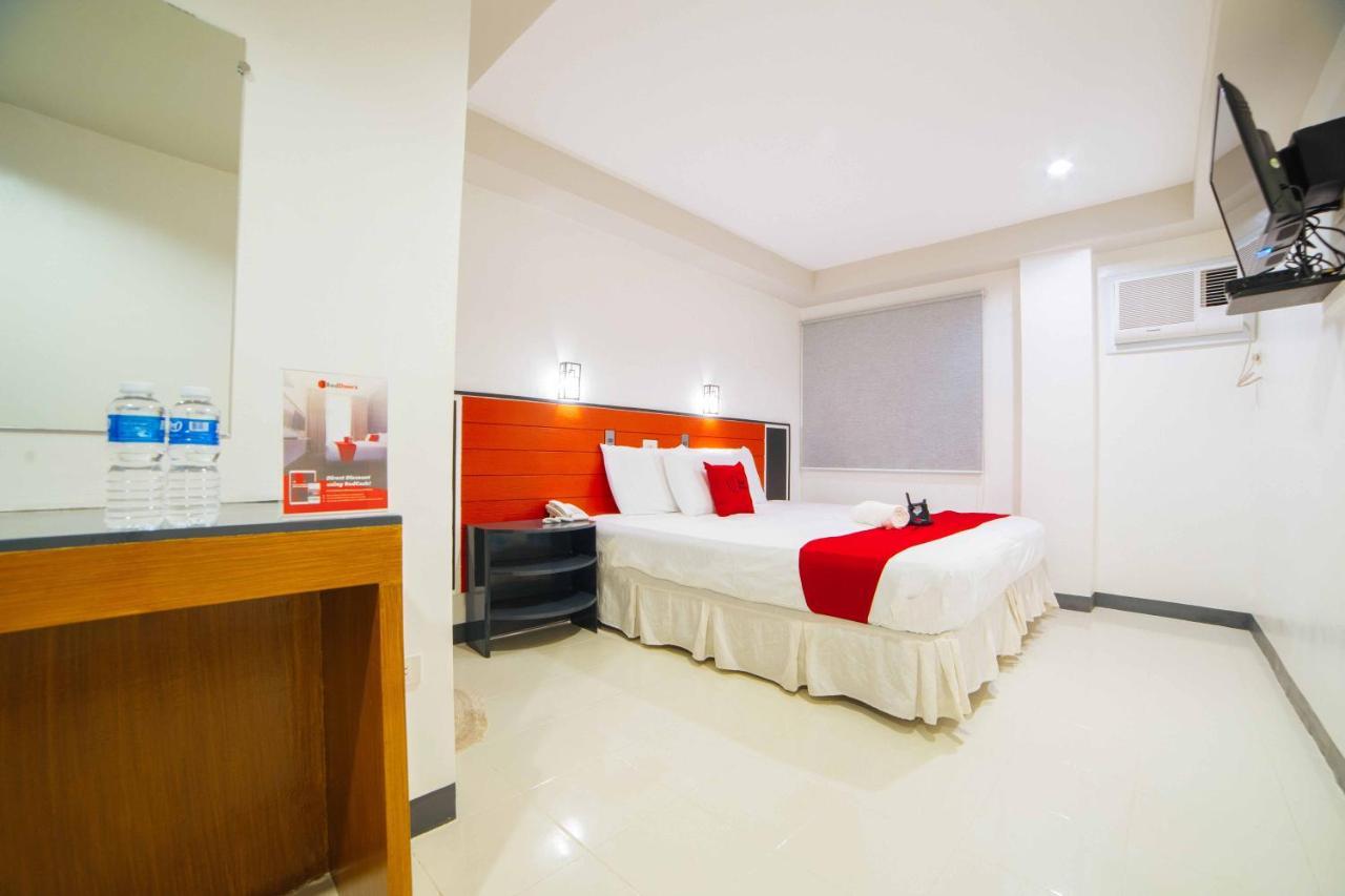 Reddoorz Plus Near San Pedro Cathedral Davao City Екстериор снимка
