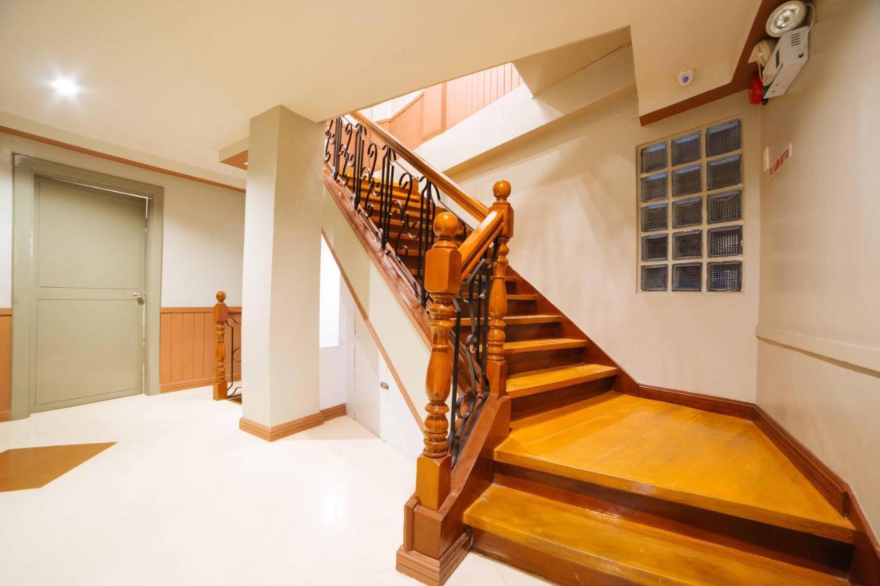 Reddoorz Plus Near San Pedro Cathedral Davao City Екстериор снимка