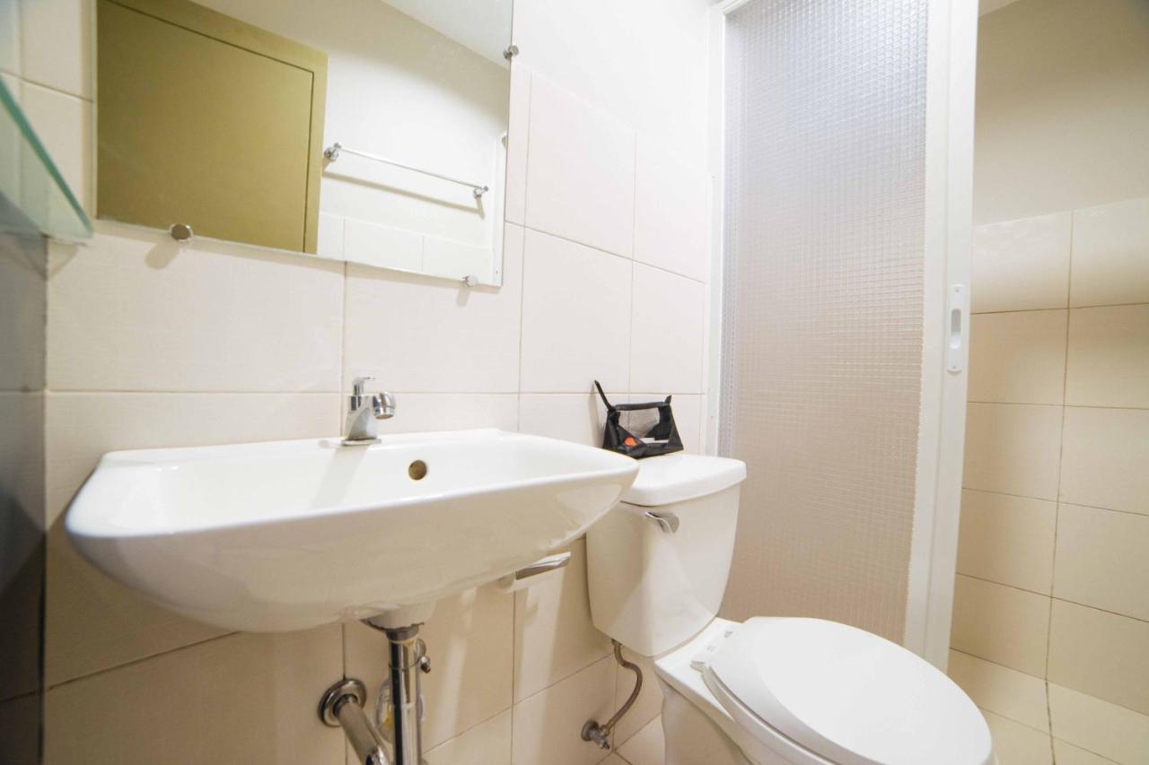 Reddoorz Plus Near San Pedro Cathedral Davao City Екстериор снимка