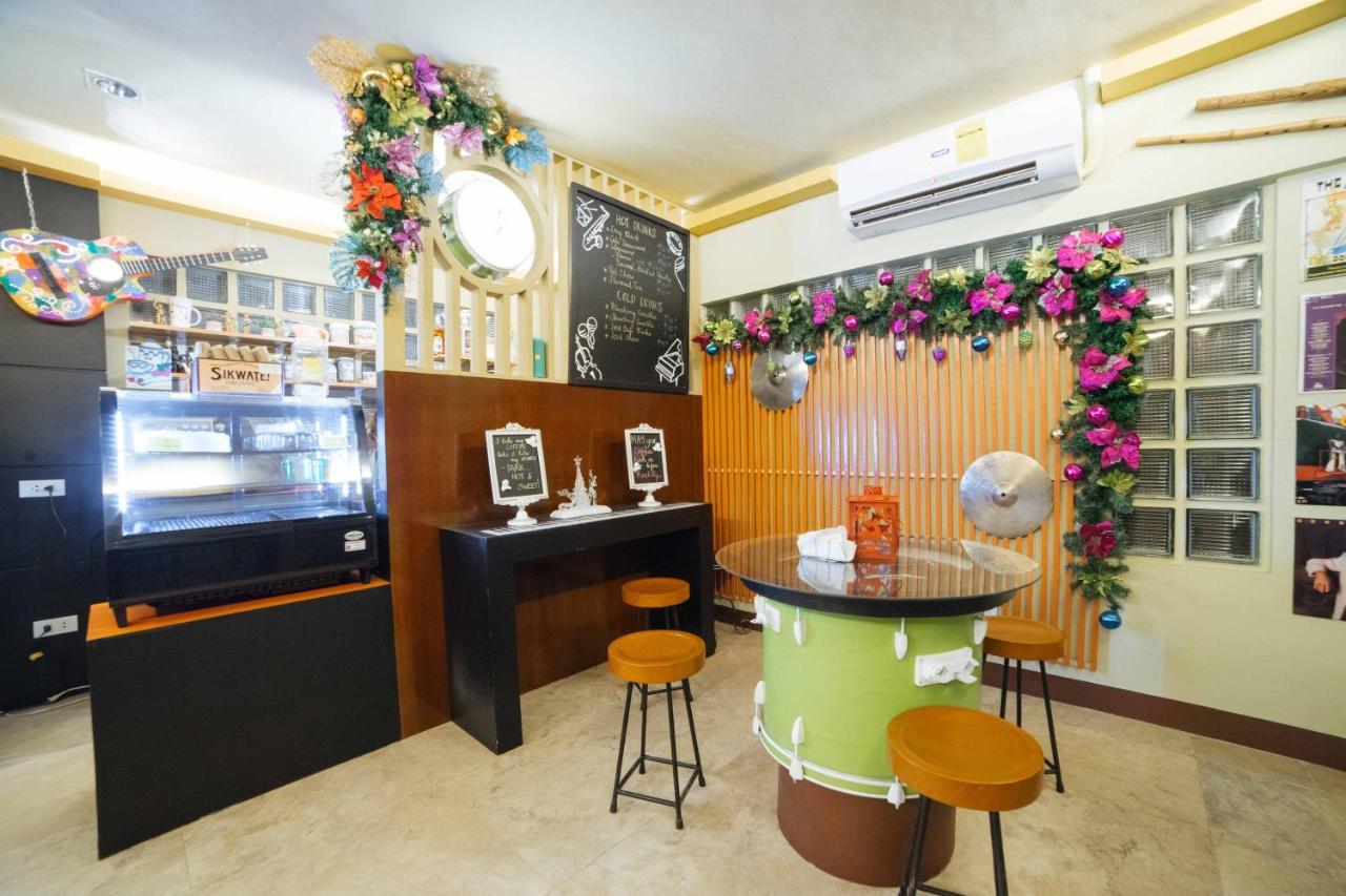 Reddoorz Plus Near San Pedro Cathedral Davao City Екстериор снимка