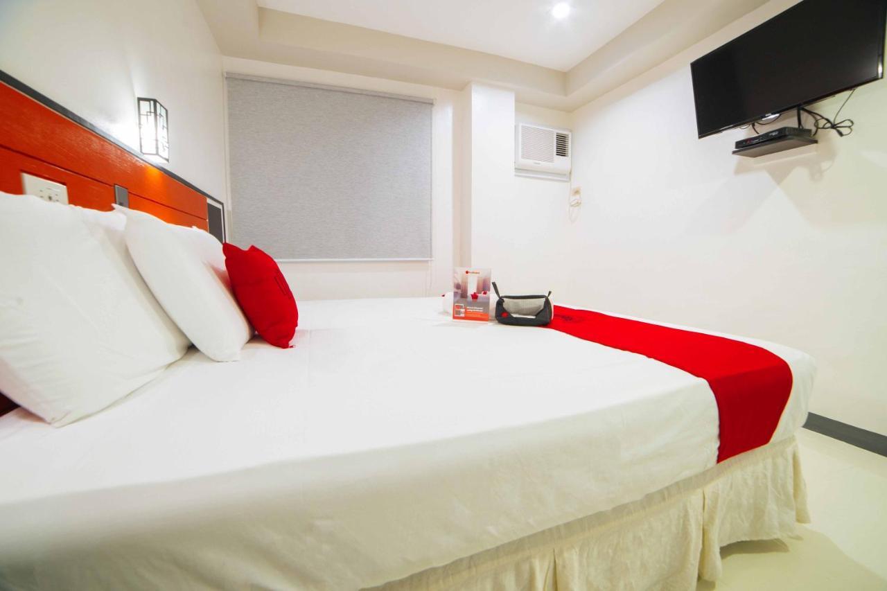 Reddoorz Plus Near San Pedro Cathedral Davao City Екстериор снимка